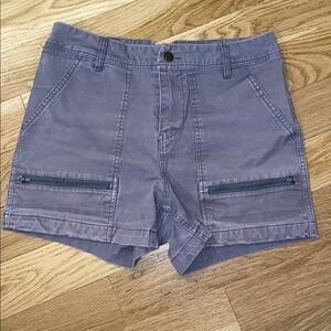 Mountain and Isles Women's Cotton Canvas Short in Gray - Size: 4